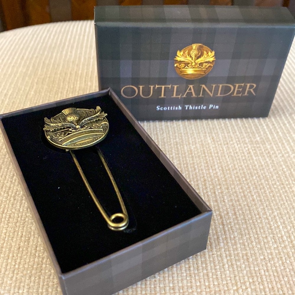 OUTLANDER - Scottish Thistle Piin